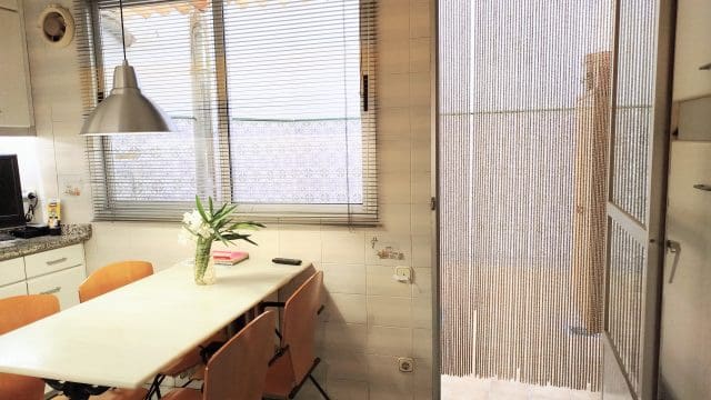 4 slaapkamer Huis te koop in Yecla met garage - € 170.000 (Ref: 9101815)