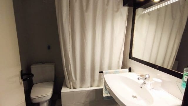 4 slaapkamer Huis te koop in Yecla met garage - € 170.000 (Ref: 9101815)