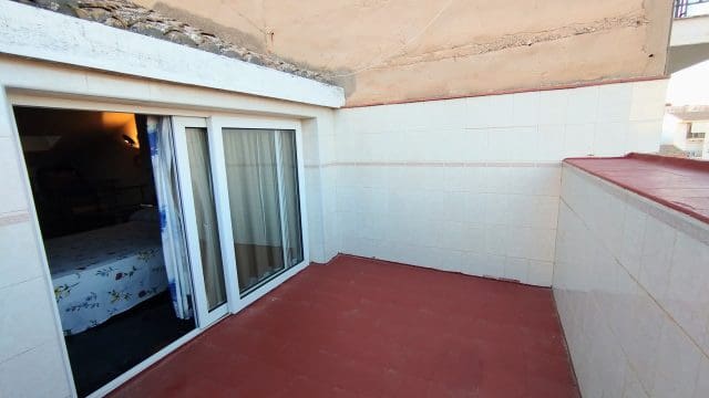 4 slaapkamer Huis te koop in Yecla met garage - € 170.000 (Ref: 9101815)