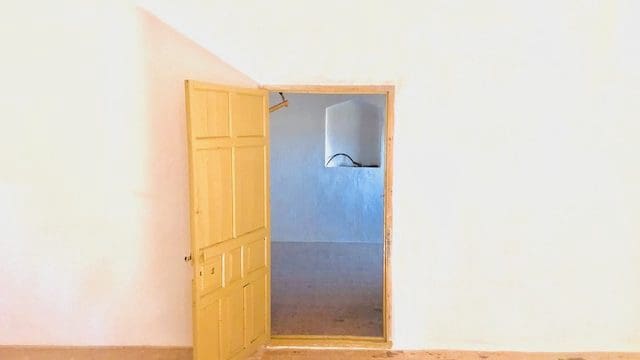 4 slaapkamer Finca/Landhuis te koop in Yecla met garage - € 62.000 (Ref: 9101860)