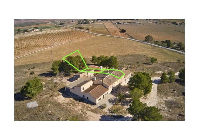 4 slaapkamer Finca/Landhuis te koop in Yecla met garage - € 62.000 (Ref: 9101860)