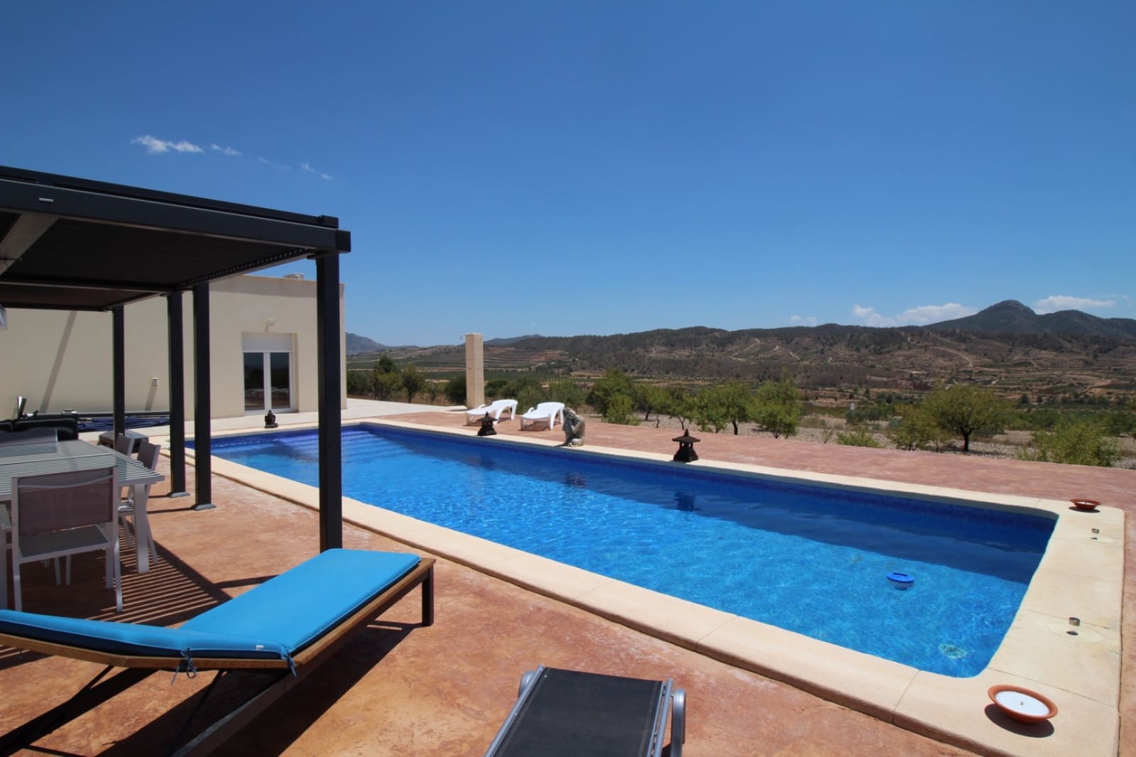 4 quarto Moradia para venda em Macisvenda com piscina garagem - 395 000 € (Ref: 9172570)