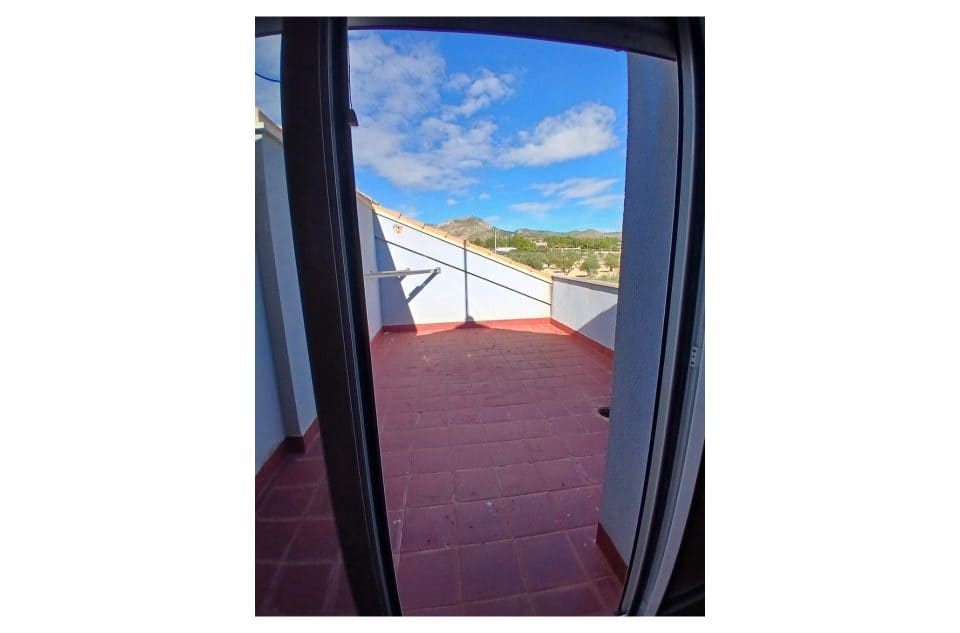 5 Zimmer Villa zu verkaufen in Yecla mit Pool - 360.000 € (Ref: 9172588)