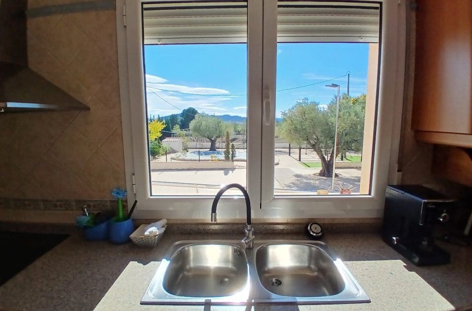 5 Zimmer Villa zu verkaufen in Yecla mit Pool - 360.000 € (Ref: 9172588)