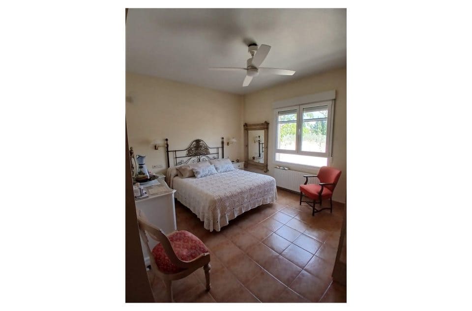 5 Zimmer Villa zu verkaufen in Yecla mit Pool - 360.000 € (Ref: 9172588)