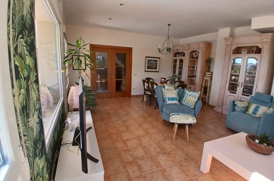 5 Zimmer Villa zu verkaufen in Yecla mit Pool - 360.000 € (Ref: 9172588)
