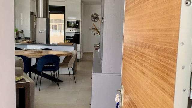 3 soveværelse Villa til salg i Daya Vieja med swimmingpool garage - € 399.000 (Ref: 9195319)