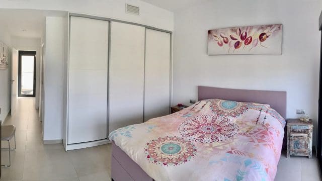 3 soveværelse Villa til salg i Daya Vieja med swimmingpool garage - € 399.000 (Ref: 9195319)