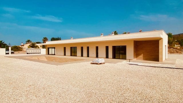 Villa/Maison à vendre à Macisvenda avec piscine garage - 384 950 € (Ref: 9308136)