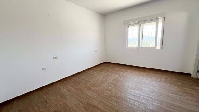 3 slaapkamer Villa te koop in Macisvenda met zwembad - € 280.000 (Ref: 9371531)