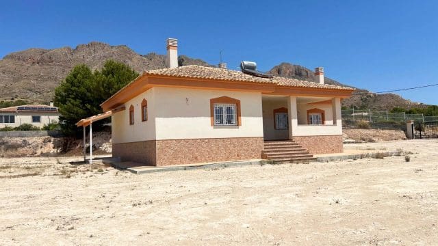 3 soveværelse Villa til salg i Macisvenda, Abanilla med swimmingpool - € 280.000 (Ref: 9371531)