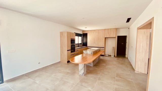 3 soveværelse Villa til salg i Macisvenda, Abanilla med swimmingpool garage - € 359.500 (Ref: 9388653)