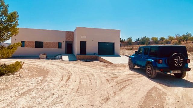 3 soveværelse Villa til salg i Macisvenda, Abanilla med swimmingpool garage - € 359.500 (Ref: 9388653)