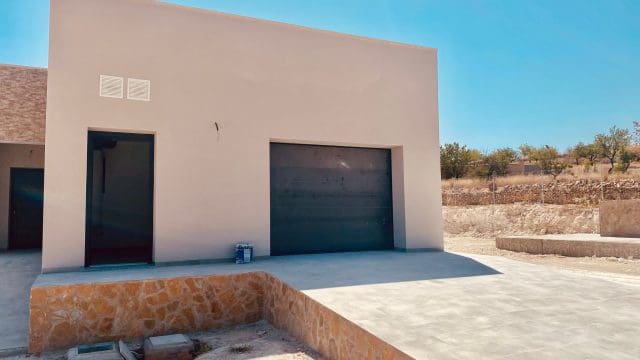 3 soveværelse Villa til salg i Macisvenda, Abanilla med swimmingpool garage - € 359.500 (Ref: 9388653)