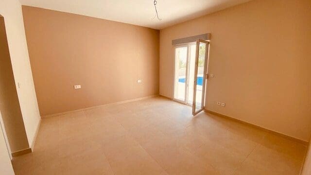 3 slaapkamer Villa te koop in Macisvenda met zwembad garage - € 284.950 (Ref: 9389855)