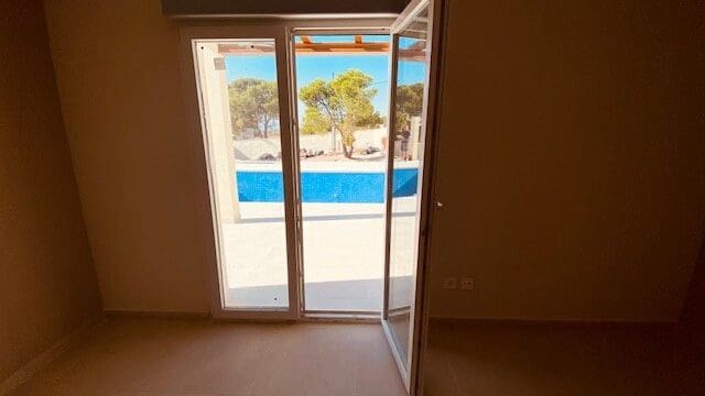 3 slaapkamer Villa te koop in Macisvenda met zwembad garage - € 284.950 (Ref: 9389855)