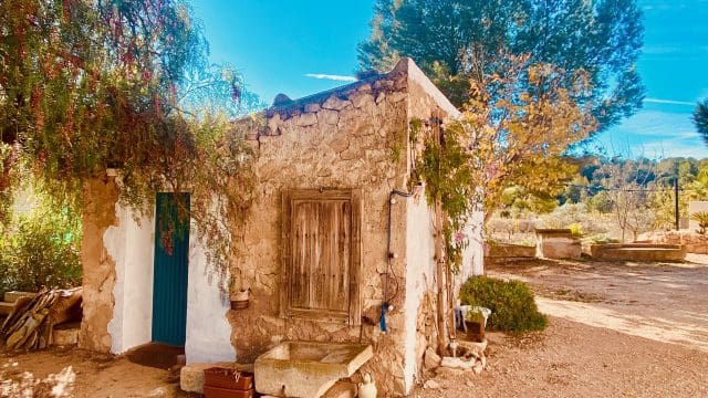 4 slaapkamer Finca/Landhuis te koop in La Romana met zwembad garage - € 339.000 (Ref: 9426199)