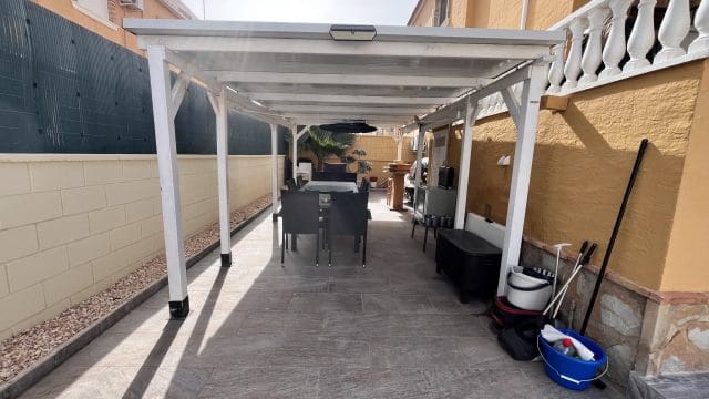 3 slaapkamer Villa te koop in Ciudad Quesada met zwembad garage - € 279.000 (Ref: 9444011)