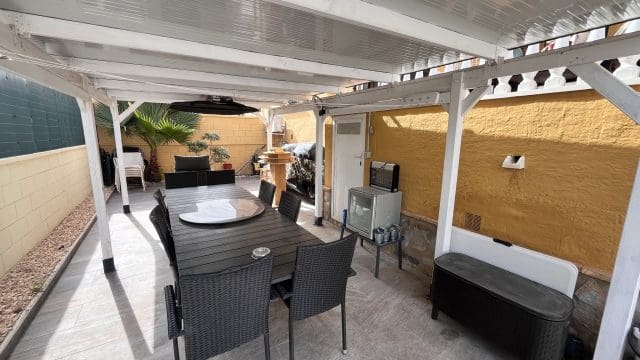 3 slaapkamer Villa te koop in Ciudad Quesada met zwembad garage - € 279.000 (Ref: 9444011)