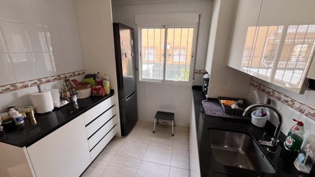 3 slaapkamer Villa te koop in Ciudad Quesada met zwembad garage - € 279.000 (Ref: 9444011)