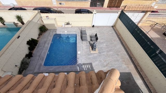 3 slaapkamer Villa te koop in Ciudad Quesada met zwembad garage - € 279.000 (Ref: 9444011)