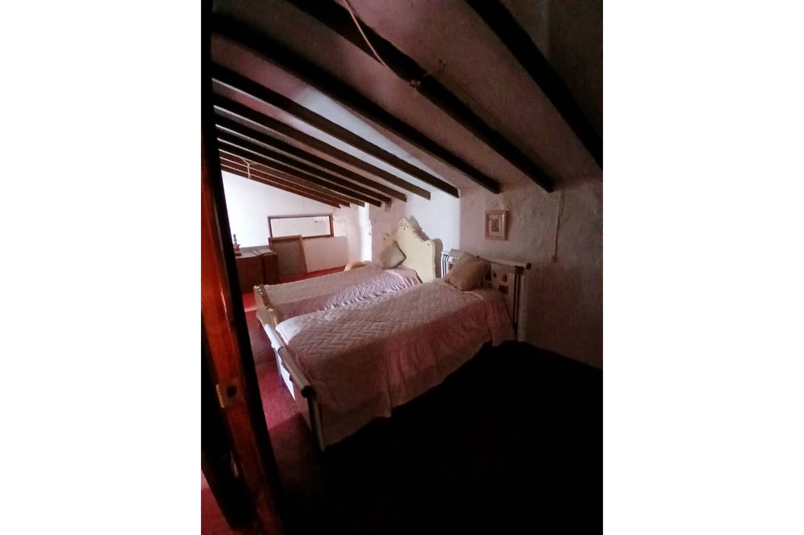 6 bedroom Finca/Country House for sale in Caudete with garage - € 199,000 (Ref: 9487961)