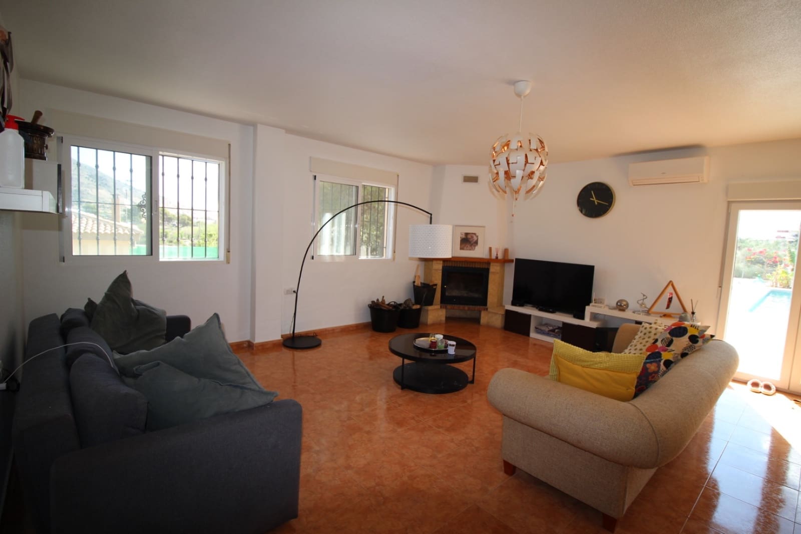 3 bedroom Villa for sale in Fortuna with pool garage - € 299,500 (Ref: 9487962)