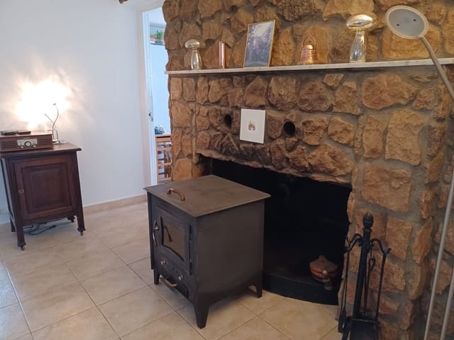 3 bedroom Finca/Country House for sale in Yecla with pool garage - € 199,995 (Ref: 9532314)