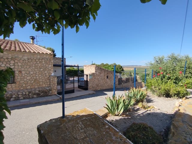3 bedroom Finca/Country House for sale in Yecla with pool garage - € 199,995 (Ref: 9532314)
