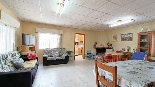 4 makuuhuone Maalaistalo myytävänä paikassa Hondon de los Frailes mukana 
autotalli - 180 000 € (Ref: 9581228)