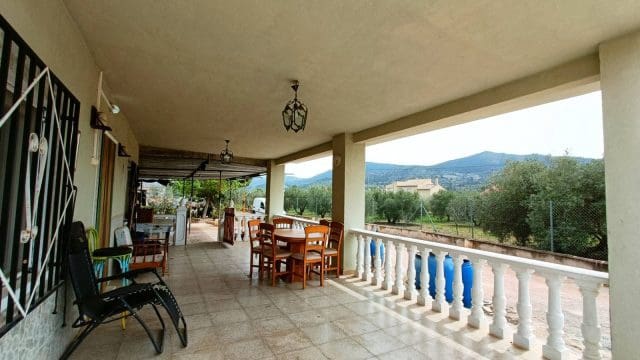 4 makuuhuone Maalaistalo myytävänä paikassa Hondón de los Frailes mukana 
autotalli - 180 000 € (Ref: 9581228)