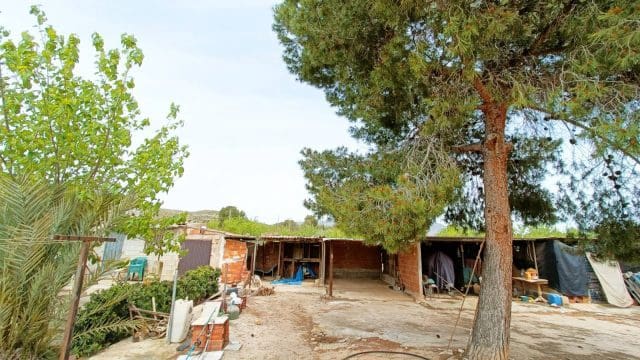 4 makuuhuone Maalaistalo myytävänä paikassa Hondon de los Frailes mukana 
autotalli - 180 000 € (Ref: 9581228)