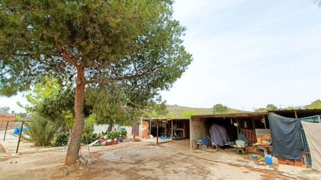 4 makuuhuone Maalaistalo myytävänä paikassa Hondon de los Frailes mukana 
autotalli - 180 000 € (Ref: 9581228)