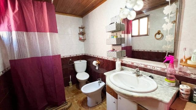 4 sypialnia Willa na sprzedaż w La Romana z basenem garażem - 320 000 € (Ref: 9581348)