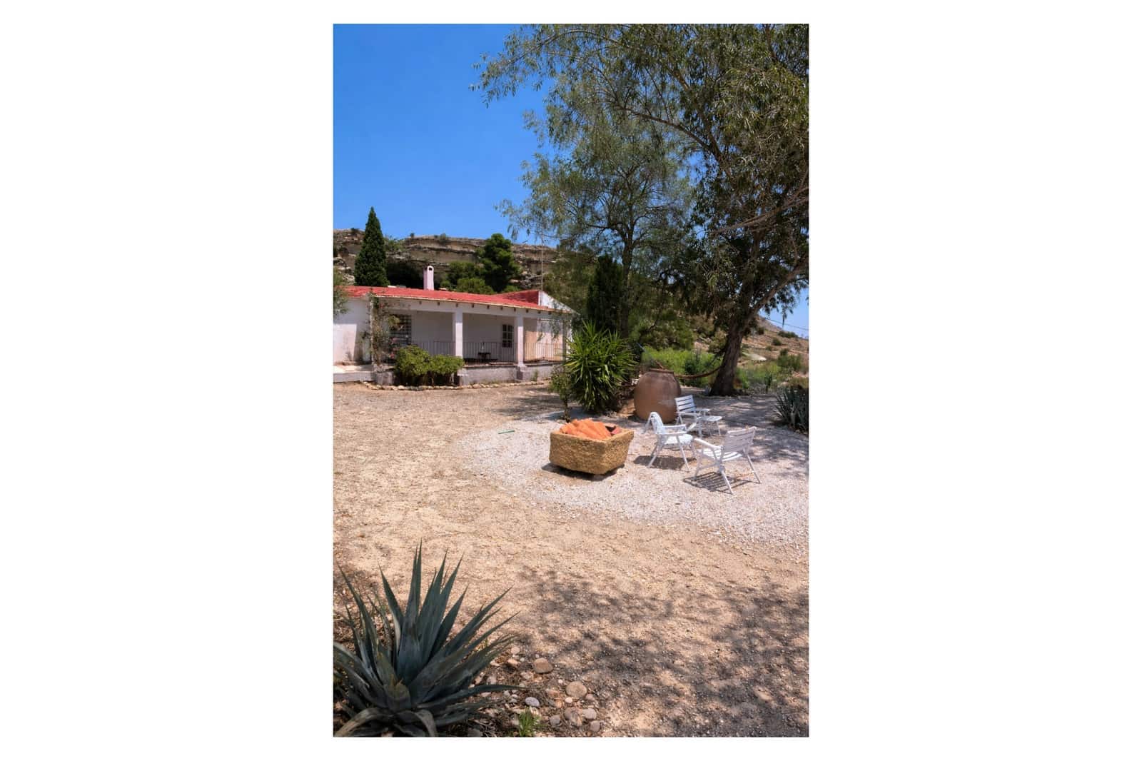 5 bedroom Finca/Country House for sale in Fortuna with pool garage - € 245,000 (Ref: 9729767)