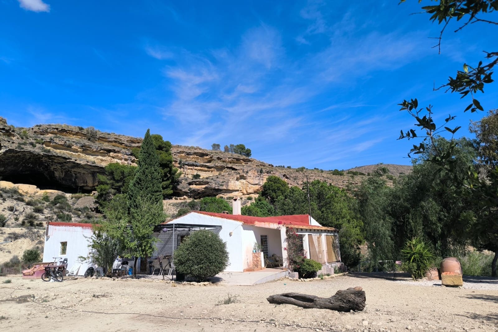 5 bedroom Finca/Country House for sale in Fortuna with pool garage - € 245,000 (Ref: 9729767)