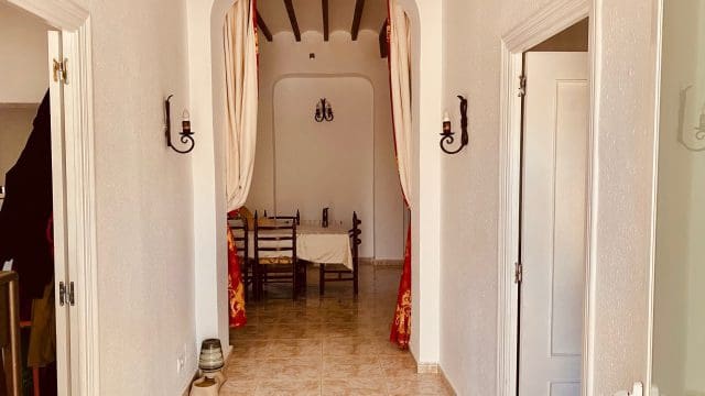 5 bedroom Finca/Country House for sale in El Canton with pool garage - € 475,000 (Ref: 9729768)