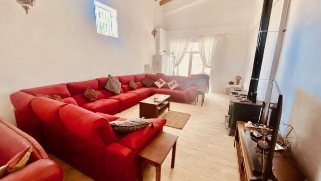 5 bedroom Finca/Country House for sale in El Canton with pool garage - € 475,000 (Ref: 9729768)