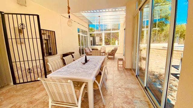 5 bedroom Finca/Country House for sale in El Canton with pool garage - € 475,000 (Ref: 9729768)