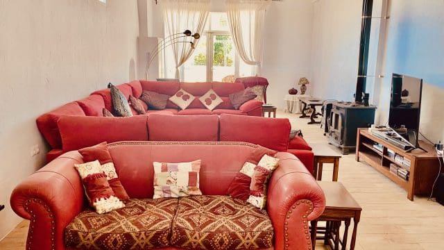 5 bedroom Finca/Country House for sale in El Canton with pool garage - € 475,000 (Ref: 9729768)