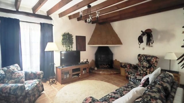 Finka/Dom wiejski na sprzedaż w La Romana z basenem garażem - 575 000 € (Ref: 9729769)