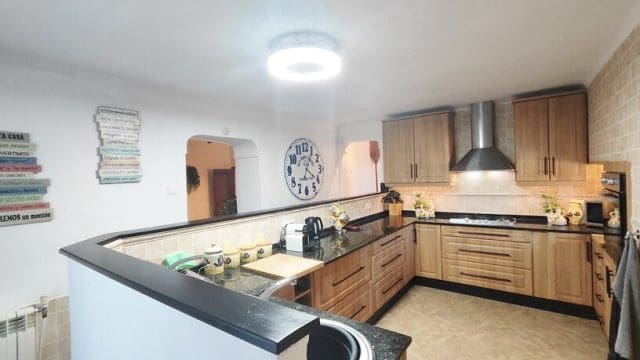 Finka/Dom wiejski na sprzedaż w La Romana z basenem garażem - 575 000 € (Ref: 9729769)