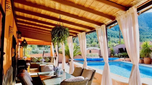 Finka/Dom wiejski na sprzedaż w La Romana z basenem garażem - 575 000 € (Ref: 9729769)