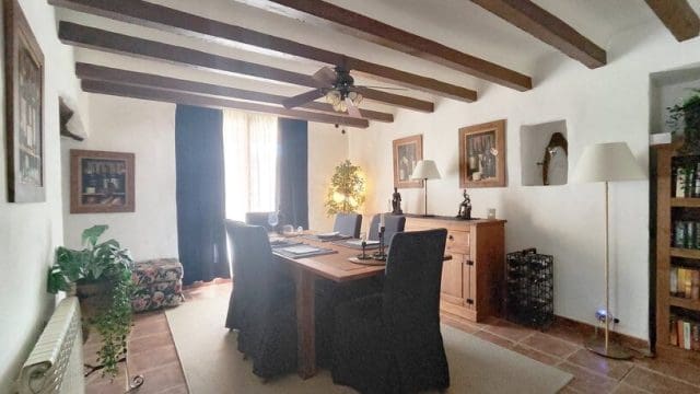 Finka/Dom wiejski na sprzedaż w La Romana z basenem garażem - 575 000 € (Ref: 9729769)