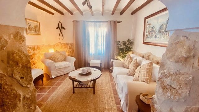 Finka/Dom wiejski na sprzedaż w La Romana z basenem garażem - 575 000 € (Ref: 9729769)