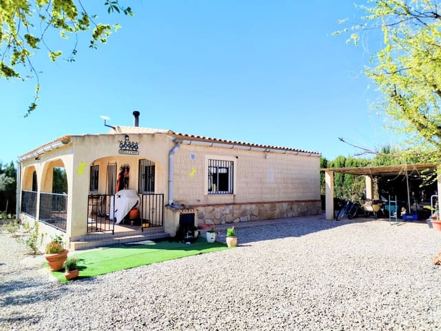 Finca/Casa Rural en Caudete en venta con piscina garaje - 169.995 € (Ref: 9740264)