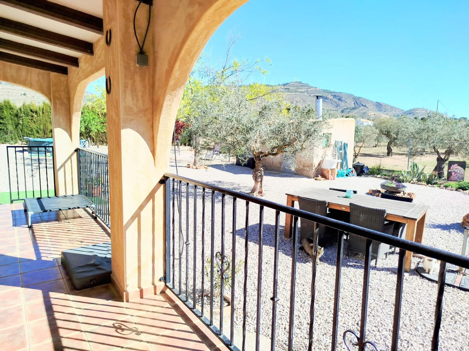 Finca/Casa Rural en Caudete en venta con piscina garaje - 169.995 € (Ref: 9740264)