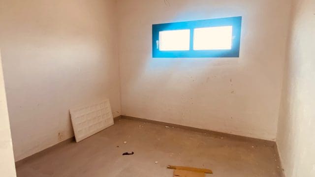 3 makuuhuone Huvila myytävänä paikassa Macisvenda mukana uima-altaan 
autotalli - 449 500 € (Ref: 9802911)