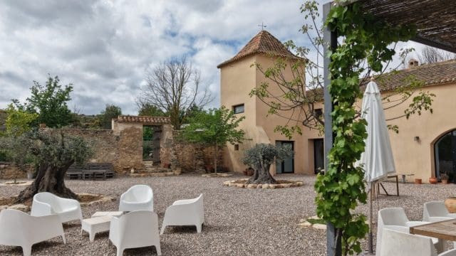 5 bedroom Finca/Country House for sale in Almansa with pool - € 799,000 (Ref: 9838612)