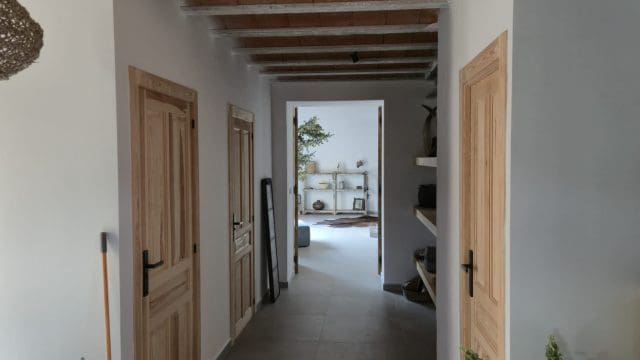 5 bedroom Finca/Country House for sale in Almansa with pool - € 799,000 (Ref: 9838612)